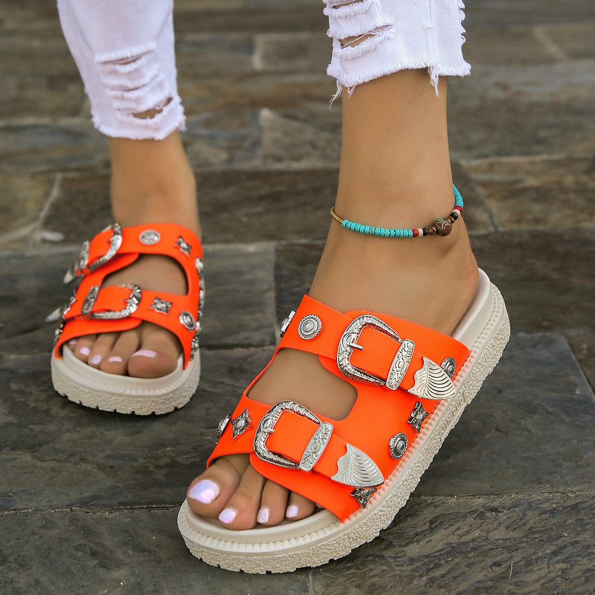 Thick-Soled Rivet Casual Sandals